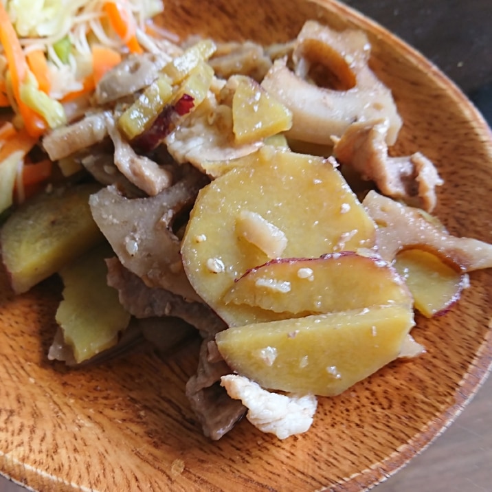 蓮根、さつま芋、豚肉の甘辛煮